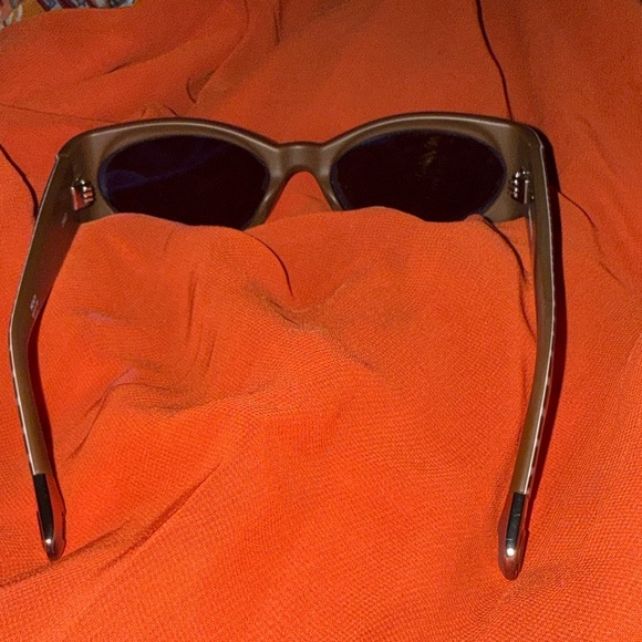 Jacquemus Brown and White Zebra Sunglasses - Picture 4 of 10